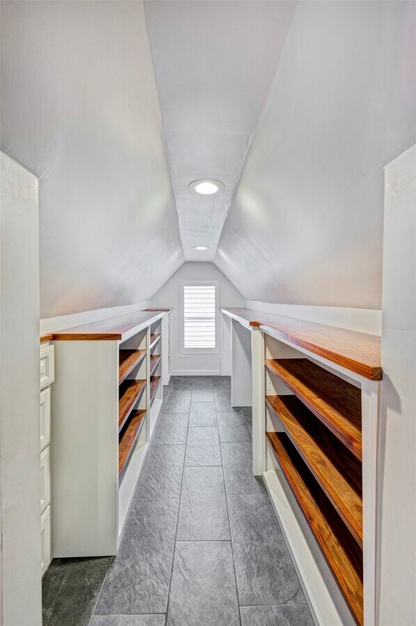 Photo - 818 Wilkes St