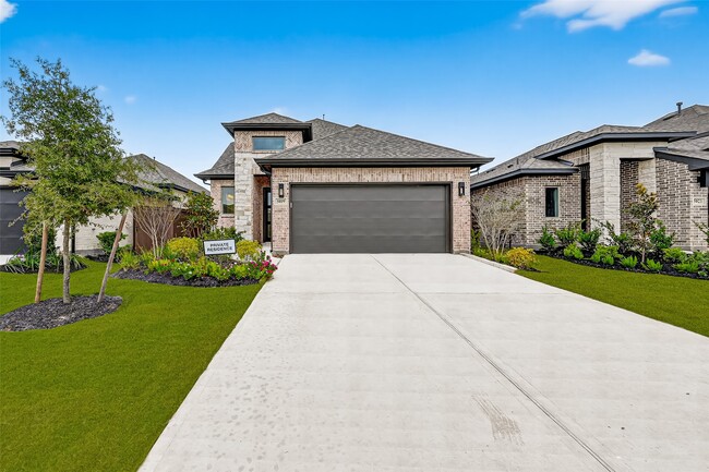 Building Photo - 5019 Bowen Pr Dr