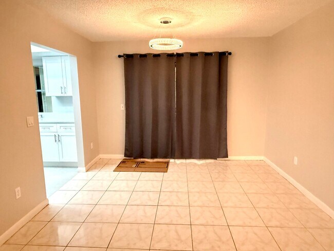 Photo - 22800 SW 54th Way
