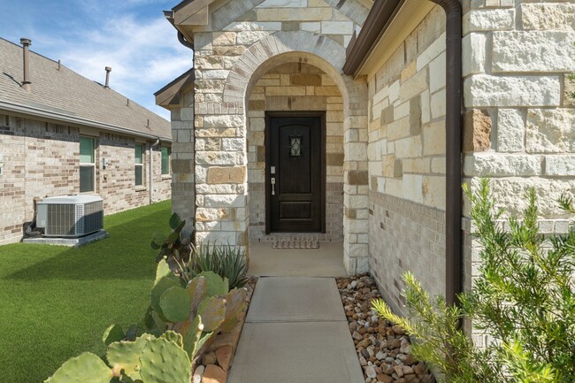 Building Photo - 25702 Bottlebrush Sedge St