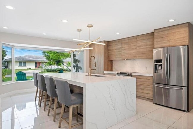 Photo - 2112 NE 32nd Ave