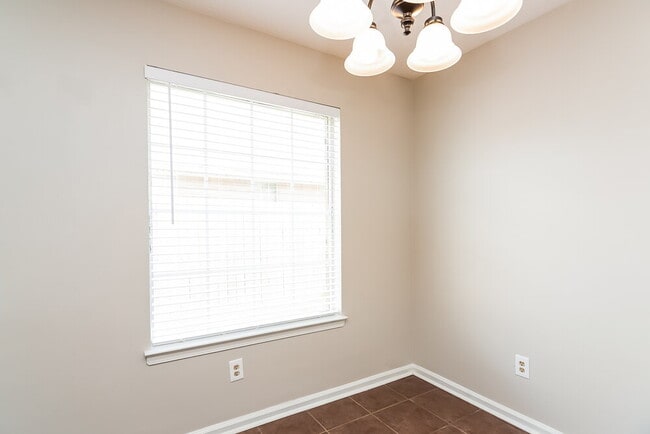 Photo - 1886 Towson Ln