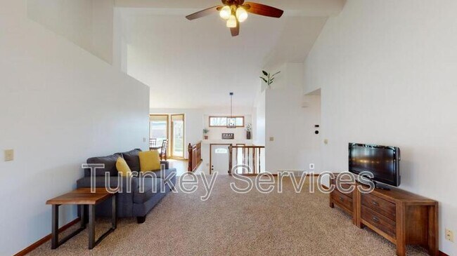 Photo - 204 Summerset Dr