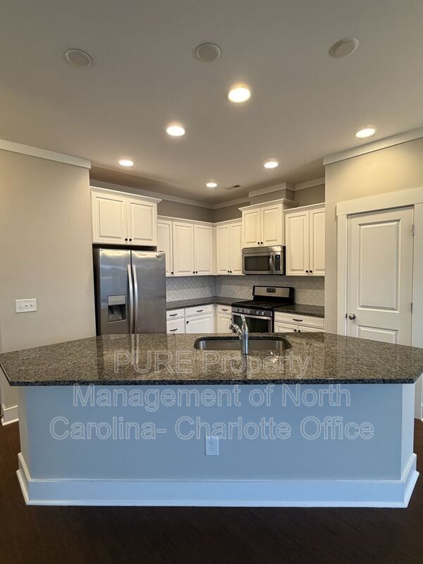 Photo - 2731 Tranquil Oak Pl