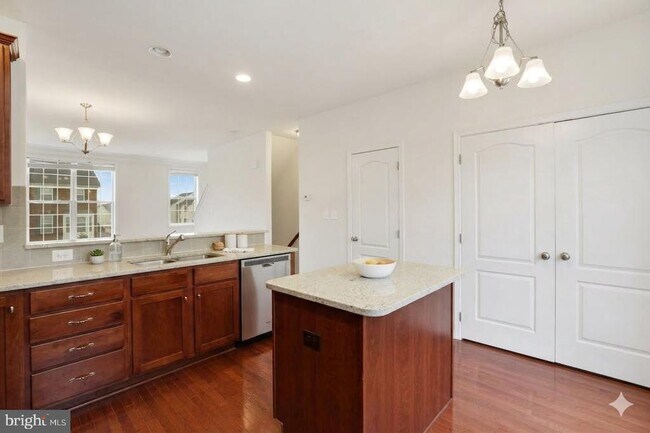 Photo - 43140 Whelplehill Terrace