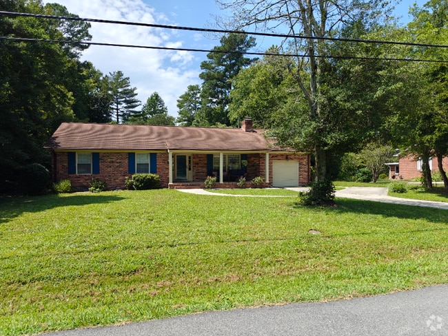 Building Photo - 120 Ferncliff Dr Rental
