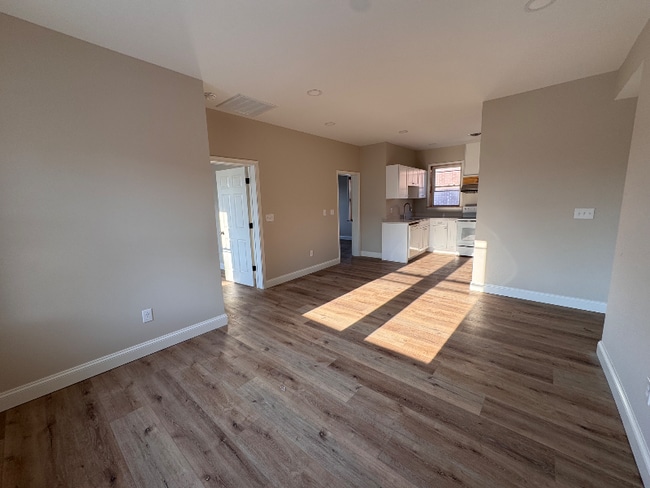 Photo - 213 W Court St Unit 4