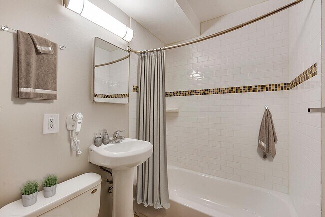 Photo - 1362 St. Paul