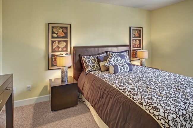 Photo - Regency Woods