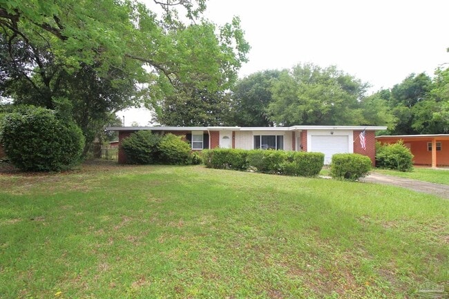 Photo - 3875 Arbutus Dr