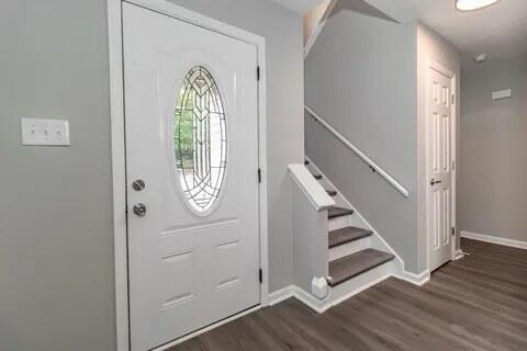 Photo - 305 Hazelnut Dr