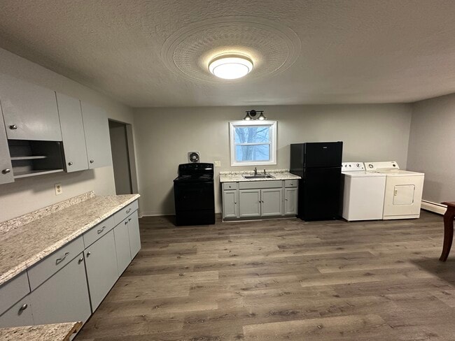 Photo - 1127 Mill St Unit E1