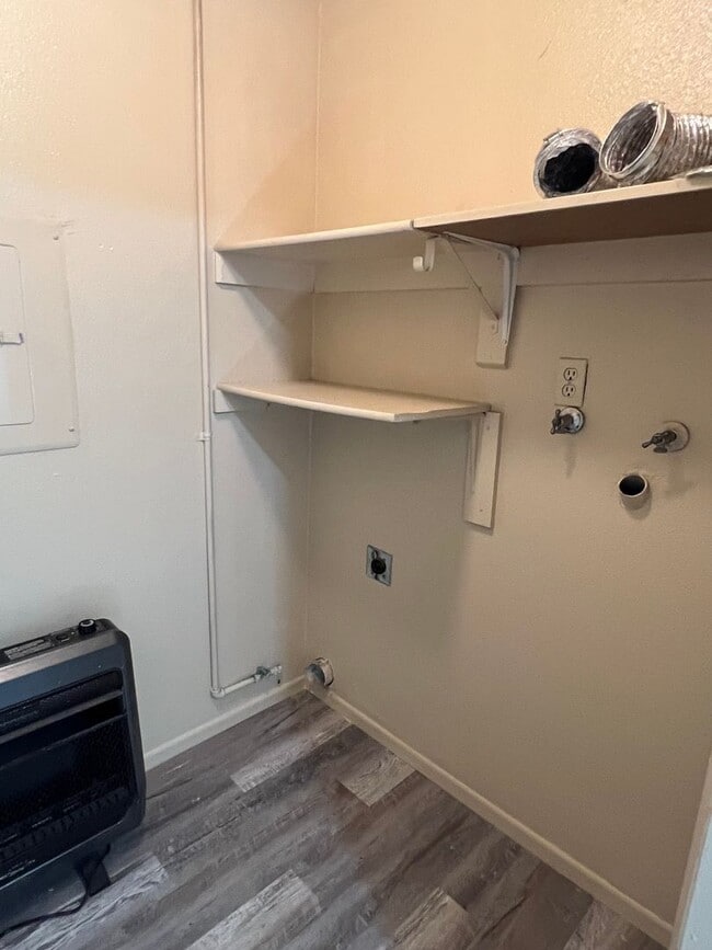Photo - 323-331 N 1600 W Unit 331