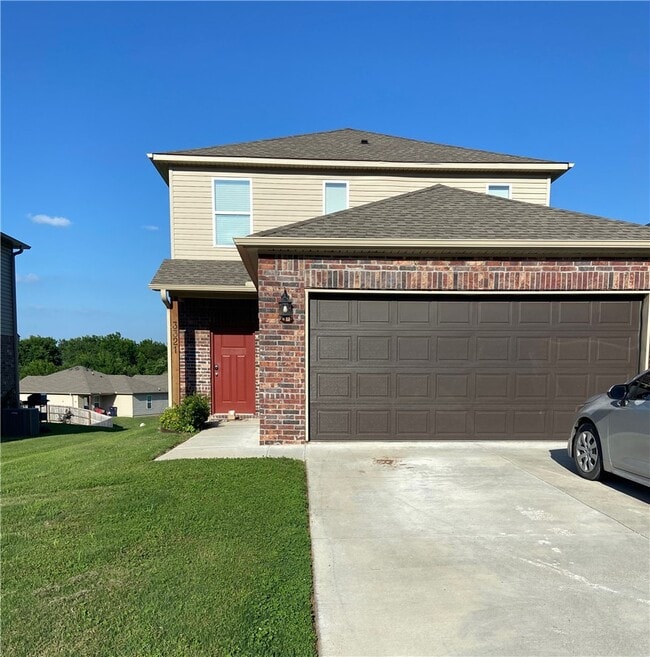 3321 Red Tail Wy