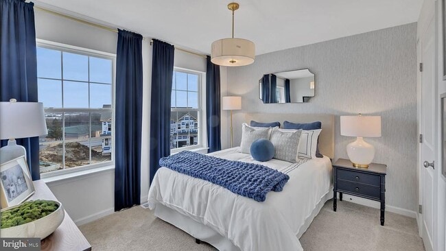 Photo - 1090 Meadowlark Dr