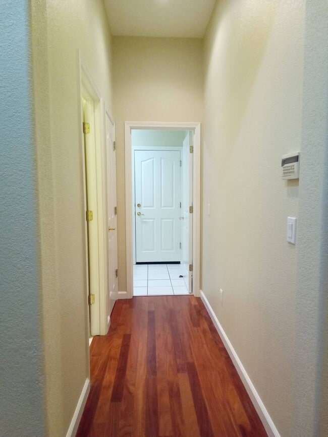 Photo - Gated: Single Story Heritage Oaks 3 Bedroom Plus Office/Den 3 Car Garage with lots of built in fo...