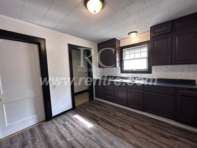 Photo - 1203 Cleveland-