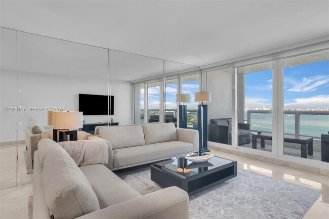 Building Photo - 1717 N Bayshore Dr Unit A-3332