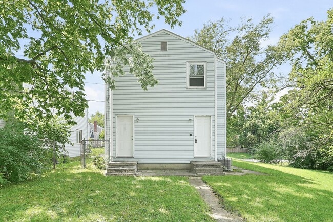 108 Columbian Ave Unit A