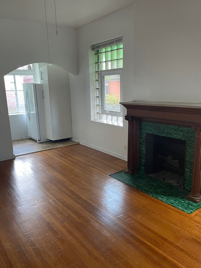 Photo - 229 S Fairmount St House