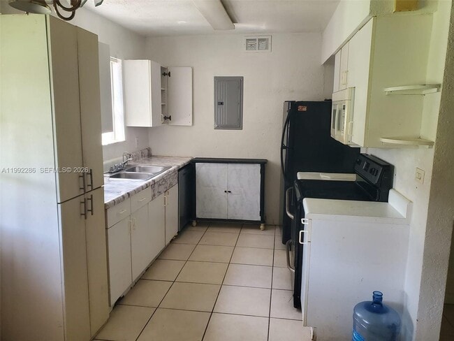 Photo - 1810 N 62nd Ave