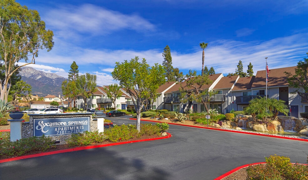 Sycamore Springs Entry