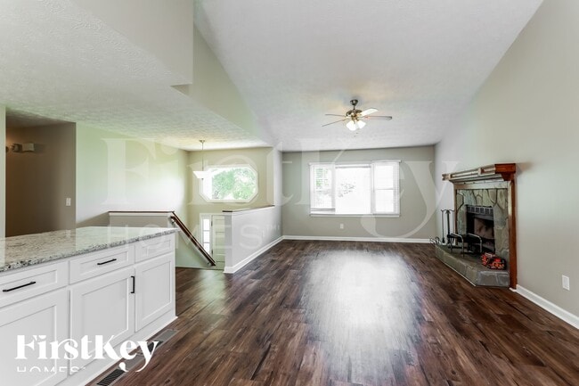 Photo - 2097 Blackberry Cir