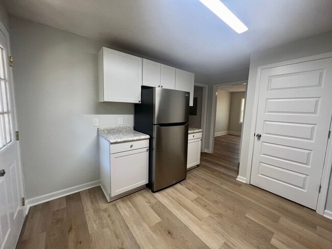 Photo - 507 Maple St Unidad B