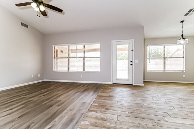 Photo - 17205 N Chance Dr