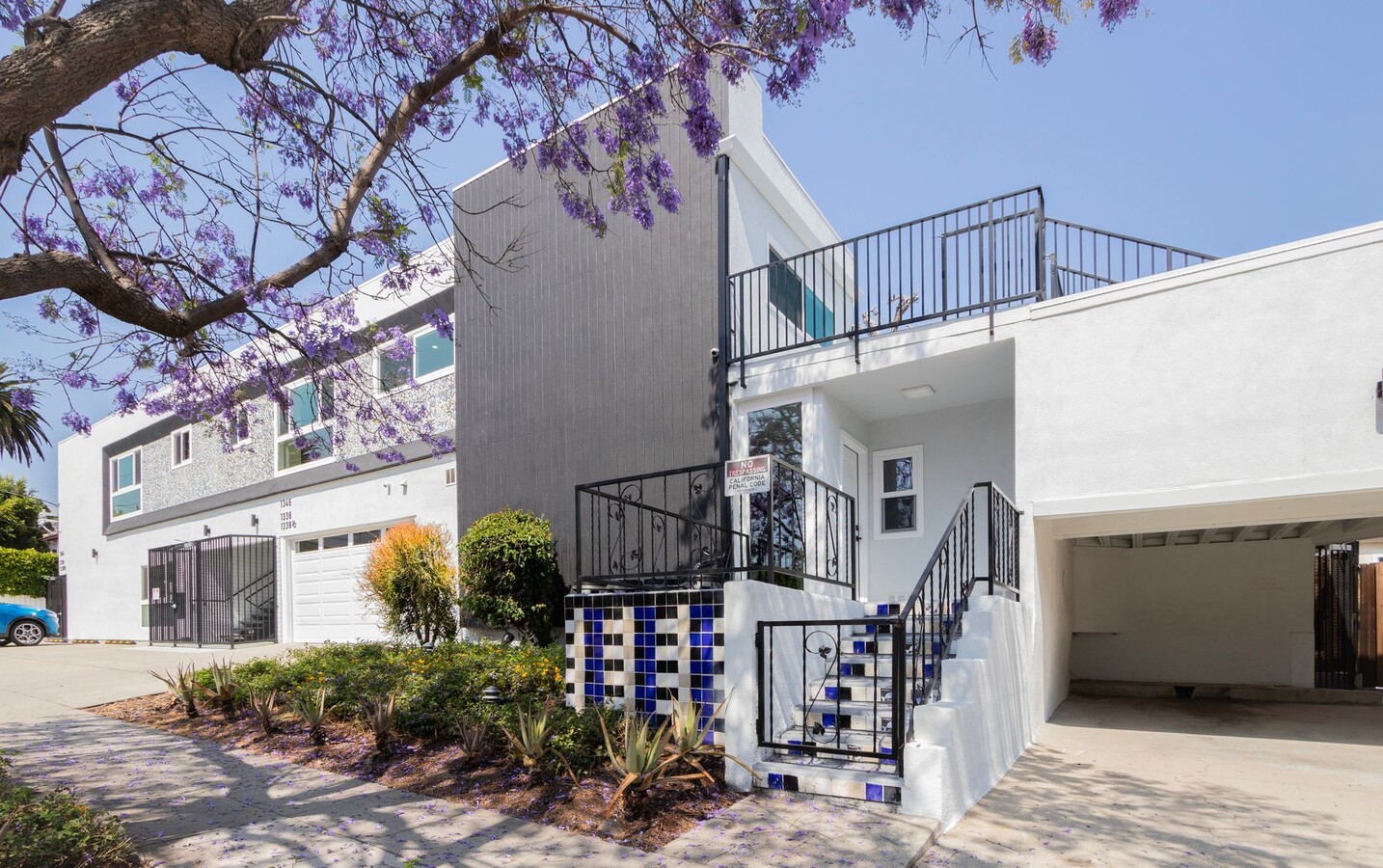 Photo - 1346 N Stanley Ave