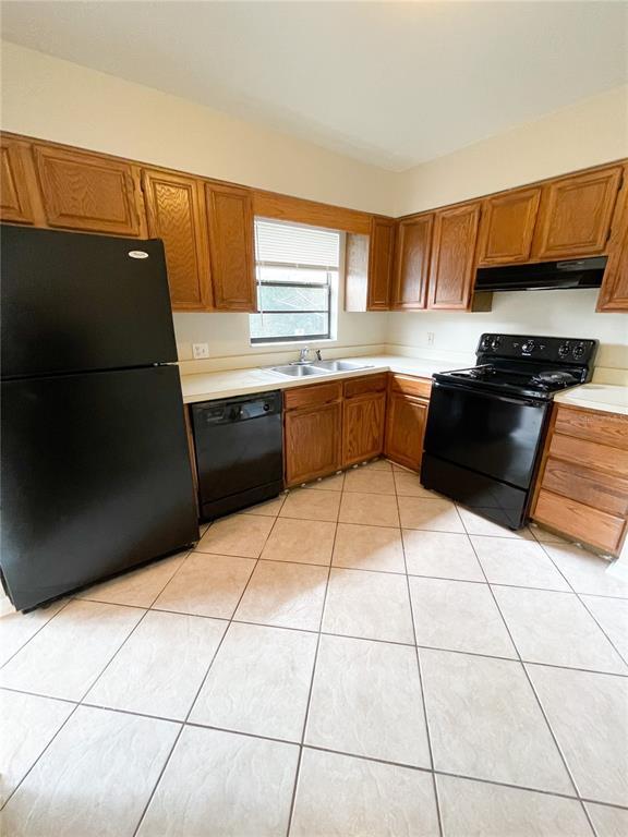 Photo - 10441 Bridlewood Ave