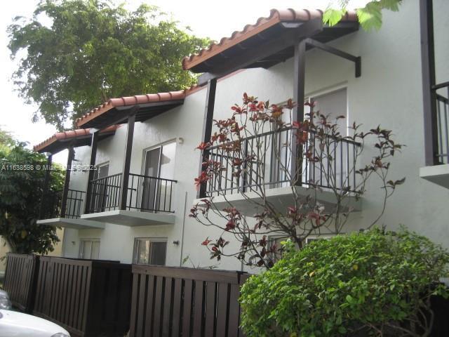 Building Photo - 10820 N Kendall Dr Unit S6-S6 Rental