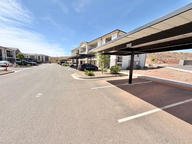 Photo - 2 Bed Lone Rock Condo!