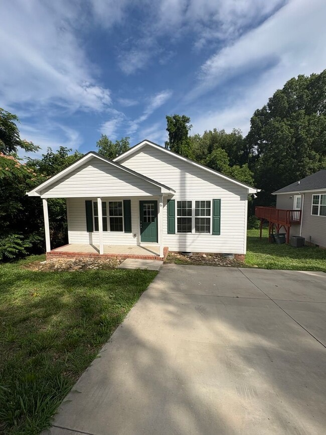 Building Photo - Cute Ranch Home located in Cabarrus County