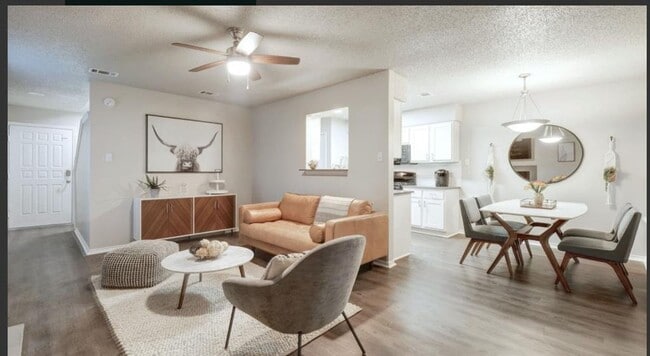 Photo - 1338 Christopher Ave