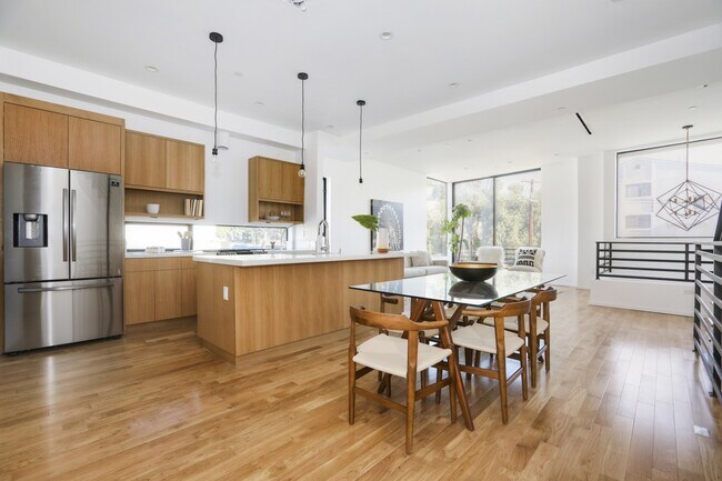 Photo - 1403 Eagle Vista Dr