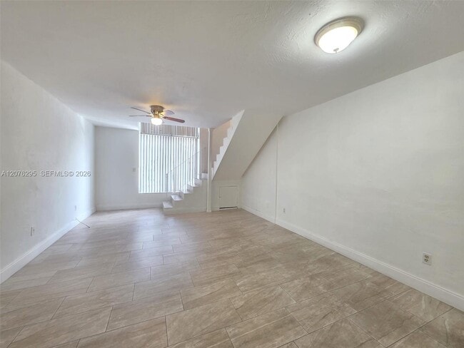 Photo - 10905 N Kendall Dr Unit 410