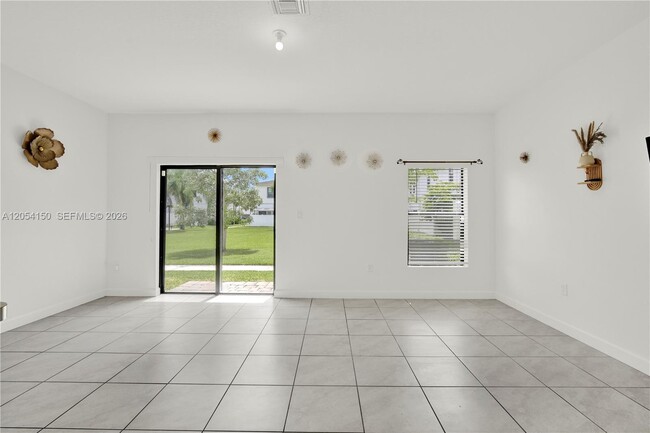 Photo - 1161 SW 8th Ave