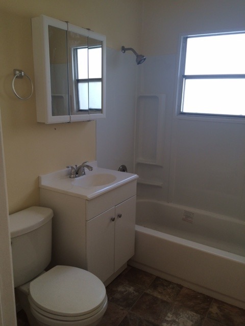 1/2 OFF FIRST MONTH'S RENT ! BEAUTIFUL UNI... - 1/2 OFF FIRST MONTH'S RENT ! BEAUTIFUL UNI... Apartment Unit 02