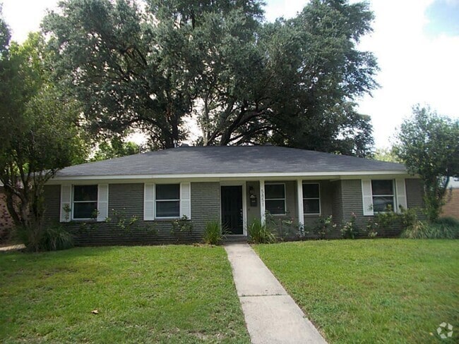 Building Photo - 5851 Effingham Dr Rental