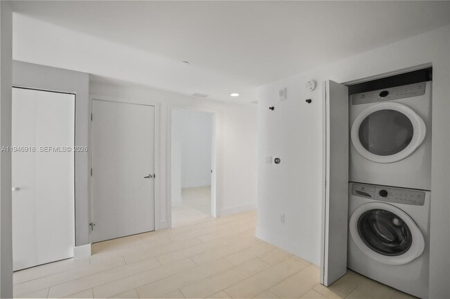 Photo - 16385 Biscayne Blvd Unit 1518