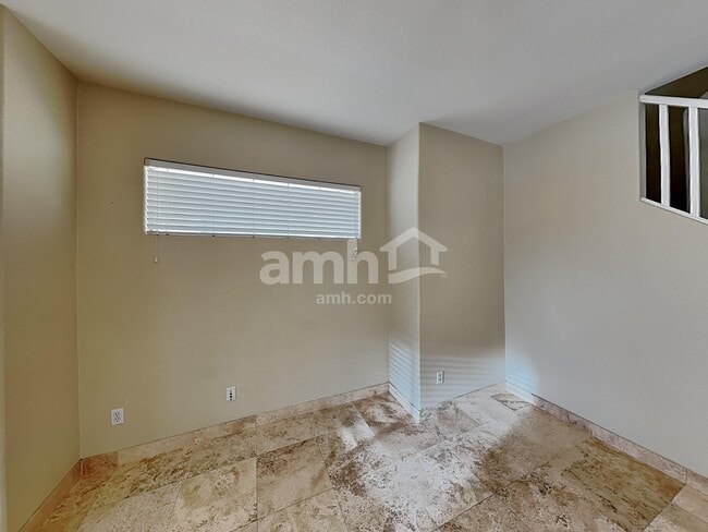 Photo - 6327 Hamilton Grove Ave