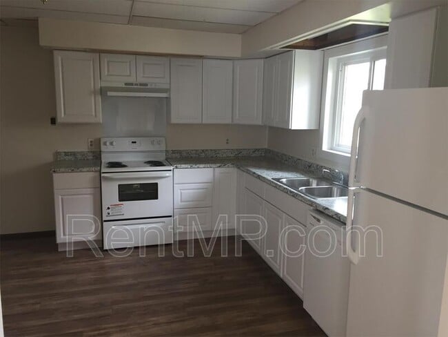 Photo - 1606 W Broadway St