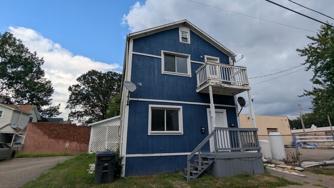 Building Photo - Springs Acquisitions, LLC 2387/2389 29th S... Unit 2387 Up Rental