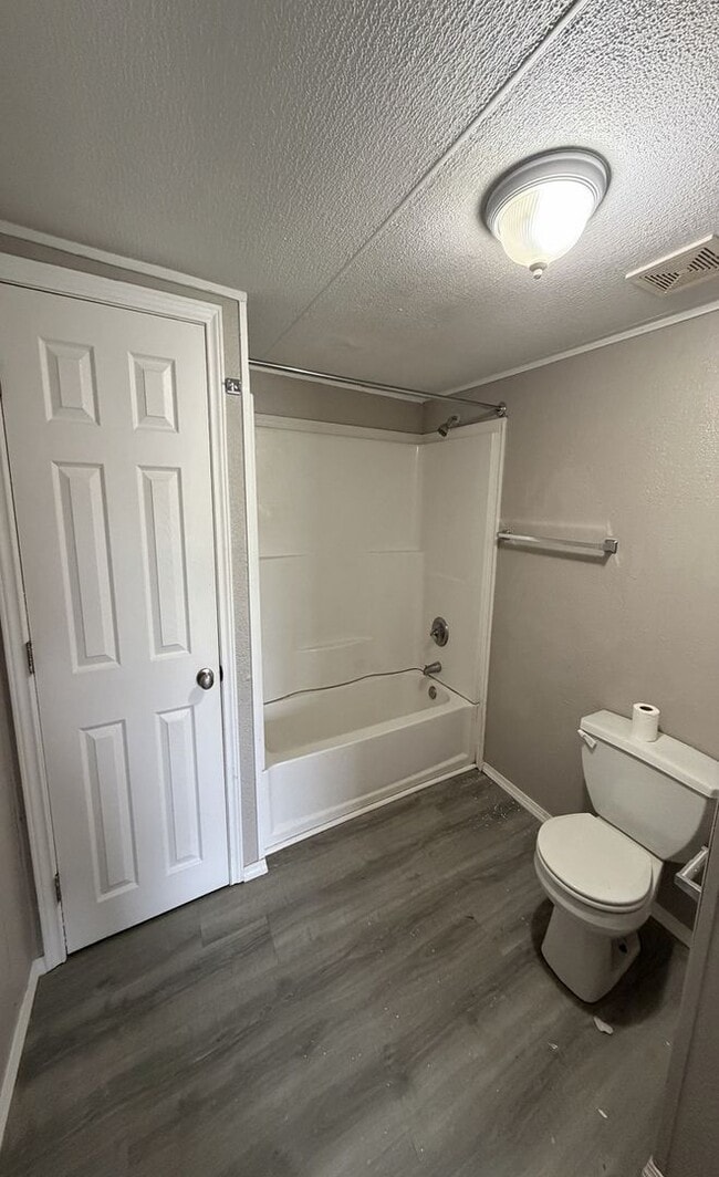 Photo - 3 Bedroom, 2 Bath In Stonewall
