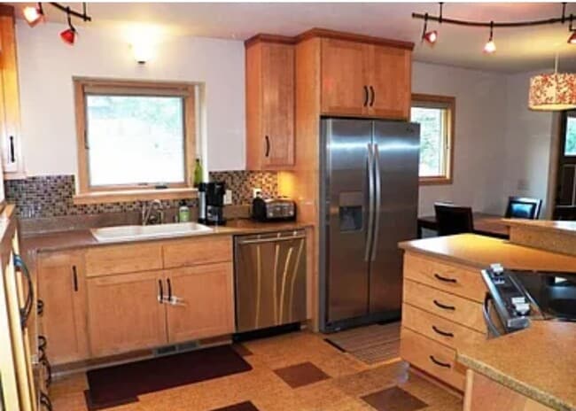 Photo - 101 E 35th St