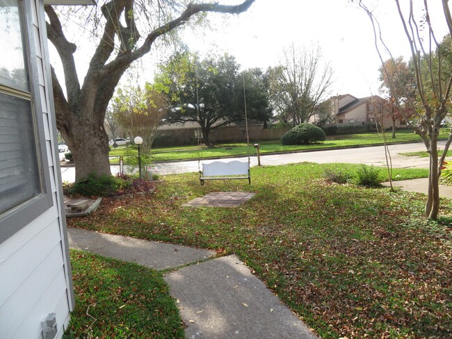 Photo - 12824 Westpark Dr