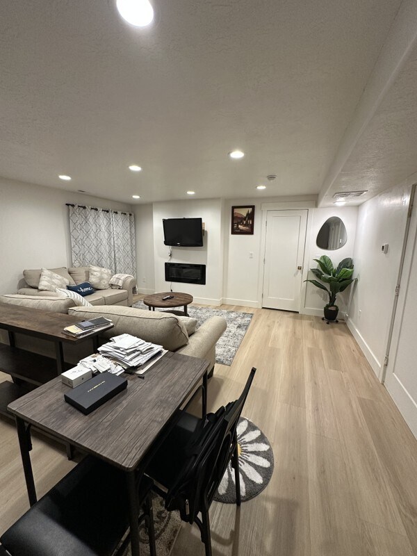 Photo - 808 N Charlotte St