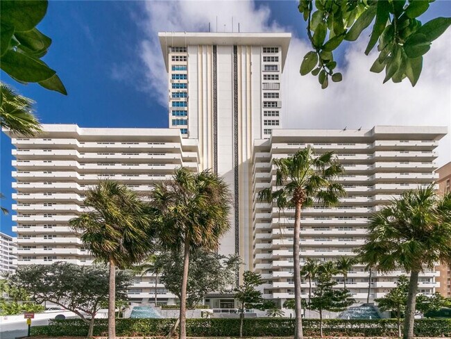 Building Photo - 3900 Galt Ocean Dr Unit 2014