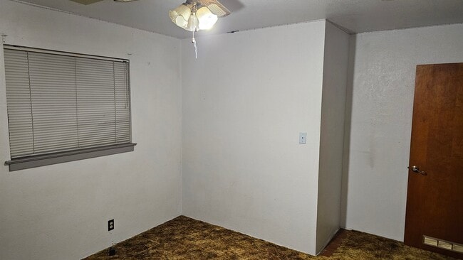 Photo - 5539 E Saginaw Wy Unit 1